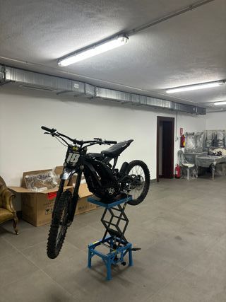 Surron Light Bee X Negra