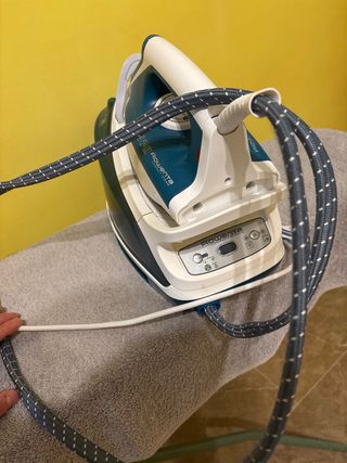 Plancha de vapor Rowenta + Bata