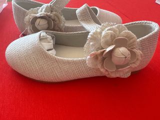 Zapatos niña vestir Bubbl beige