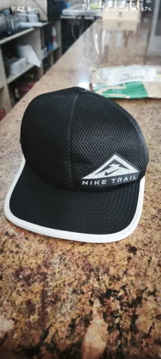 Busco estás gorras
