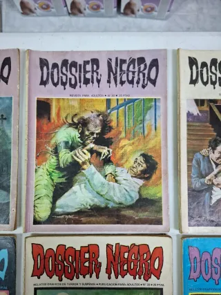 Cómics Dossier Negro. PRECIO POR UNIDAD: 5 €