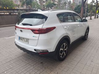 Kia Sportage 1.6 MHEV Business DCT 100kW (136CV 4X4)