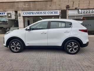 Kia Sportage 1.6 MHEV Business DCT 100kW (136CV 4X4)