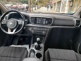 Kia Sportage 1.6 MHEV Business DCT 100kW (136CV 4X4)