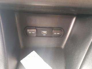 Kia Sportage 1.6 MHEV Business DCT 100kW (136CV 4X4)