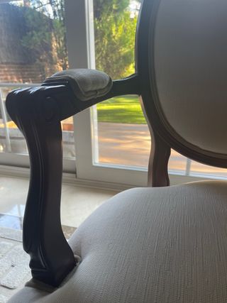 Silla de comedor tapizada con brazos