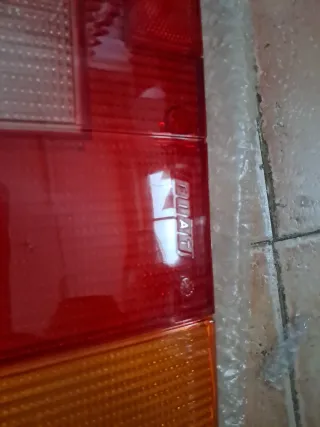 FIAT REGATA. TULIPA TRASERA DERECHA.