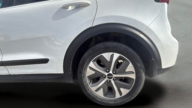 Kia e-Niro Concept 100 kW (136 CV)