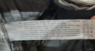 Pantalón vaquero gris de Bershka