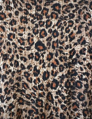 Vestido Pull & Bear estampado leopardo