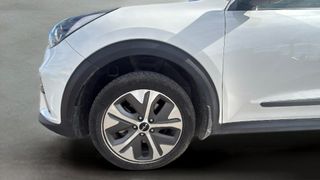 Kia e-Niro Concept 100 kW (136 CV)