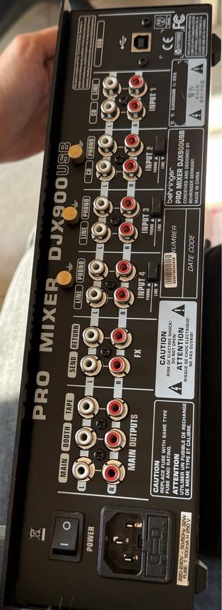 Mezclador Behringer DJX900 USB