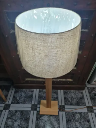 Lámpara de pie Nueva