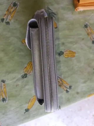 Bolso nuevo y pequeño Ale-hop dorado