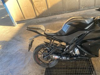 Yamaha YZF125R Negra 2016
