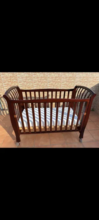 Cuna madera maciza + colchón