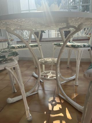 Mesa y 4 Sillas Hierro Forjado