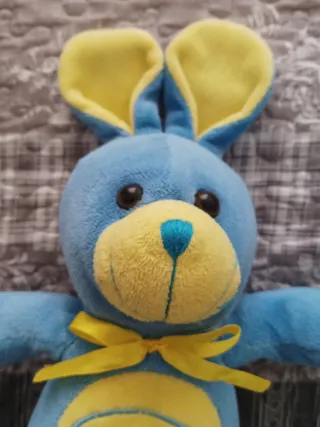 Peluche coniglietto blu e giallo
