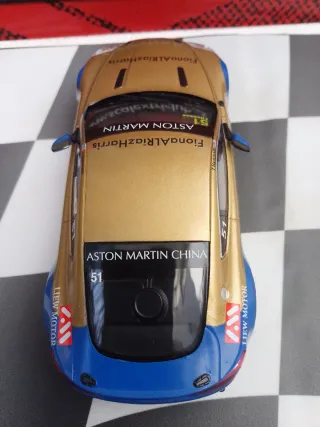 Aston Martin Scalextric Coche 1:32