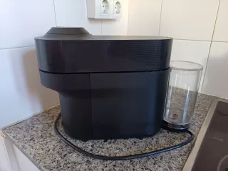 Cafetera Nespresso Vertuo Negra