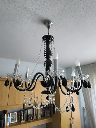 Lámpara de cristal de roca negra