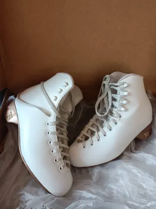 Scarpe da pattinaggio artistico Risport Venus