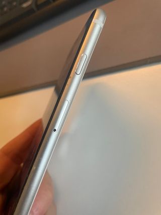 iPhone SE 2020 Blanco 64GB con caja y accesorios!!