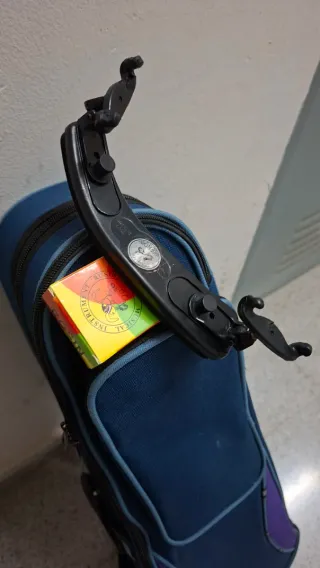 Violín con funda y arco