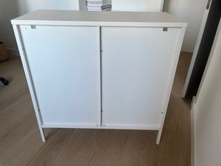 Mueble expositor metal blanco cristal