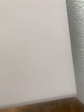 Comoda de madera con cajones forrados en tela