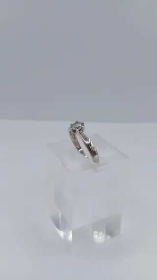 Sortija de plata.