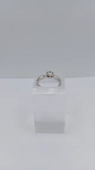 Sortija de plata.