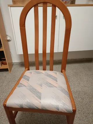 Mesa redonda madera y 6 sillas