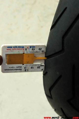 DUCATI SCRAMBLER URBAN MOTARD -A2-