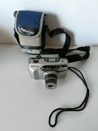 Cámara Pentax Espio 738G con funda y pila