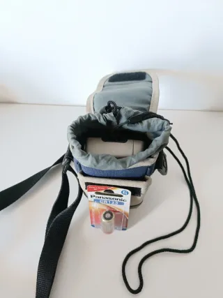 Cámara Pentax Espio 738G con funda y pila