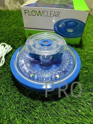 Bestway 58493 - Fuente Flotante Flowclear LED para