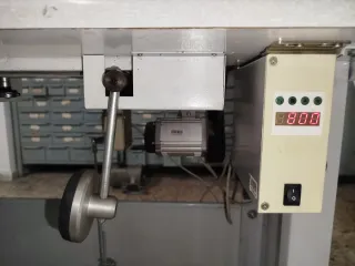 Máquina de picar industrial.