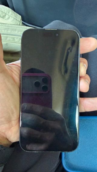 iPhone 15 Pro Azul Marino unico dueño y en caja