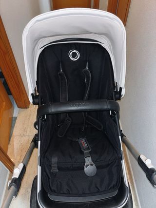 Bugaboo Fox 2 Silla de Paseo Negra y Blanca