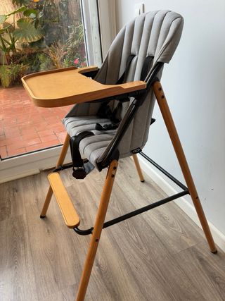 Trona de madera From