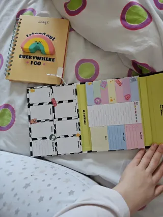Cuadernos de escritura y de calendario