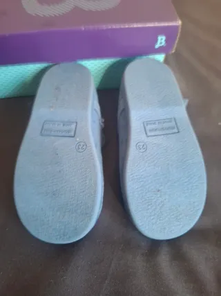 Merceditas azules Talla 23