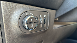 Opel Corsa 1.4 Business 66 kW (90 CV)