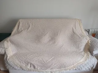 Falda mesa camilla redonda beige/granate