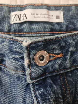 Pantalón vaquero Zara azul