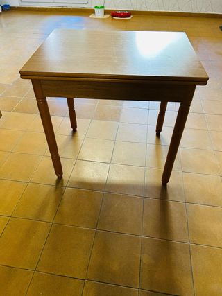 Mesa de comedor plegable de madera