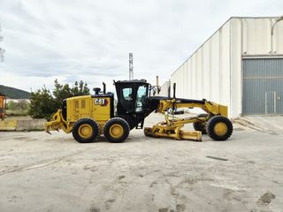 CATERPILLAR 140 AWD ***IMPECABLE***