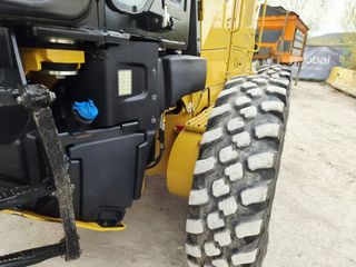 CATERPILLAR 140 AWD ***IMPECABLE***