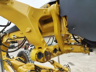 CATERPILLAR 140 AWD ***IMPECABLE***